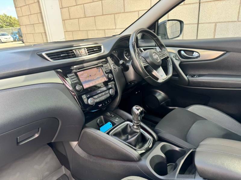 Nissan Qashqai 1.3 Dig-t N-connecta Suv Euro 6 PG19FFC Silver #2