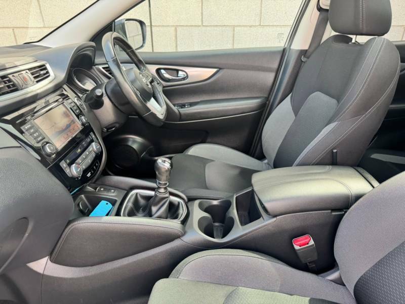 Nissan Qashqai 1.3 Dig-t N-connecta Suv Euro 6 PG19FFC Silver #4