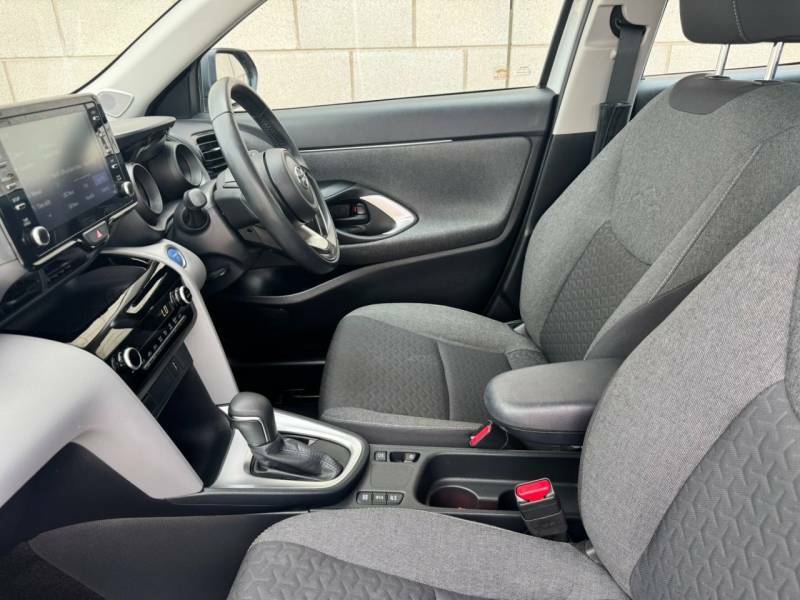 Toyota Yaris Cross 1.5 Vvt-h Icon Suv Hybrid E-cvt Euro 6 PE71YSL White #4