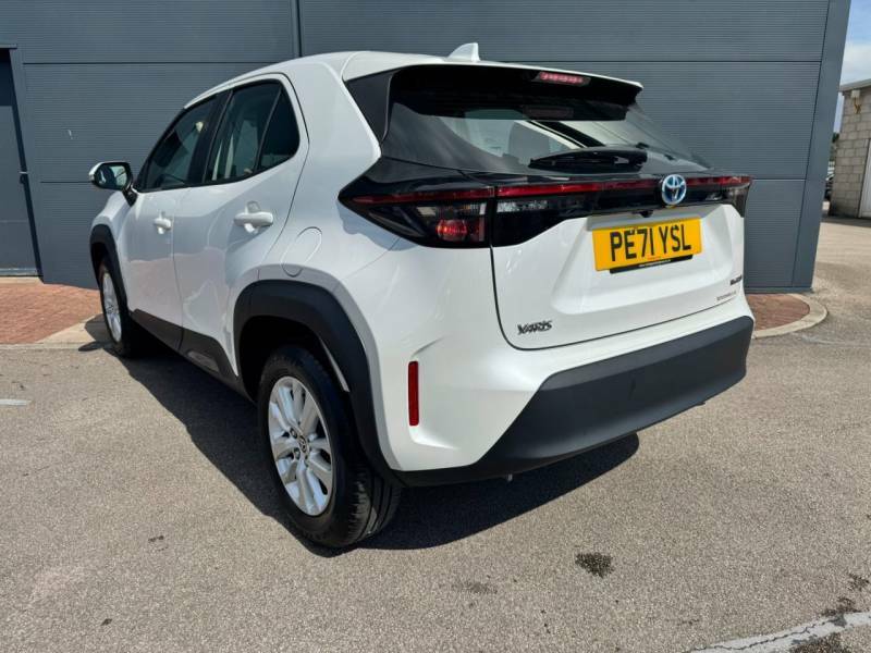 Toyota Yaris Cross 1.5 Vvt-h Icon Suv Hybrid E-cvt Euro 6 PE71YSL White #3