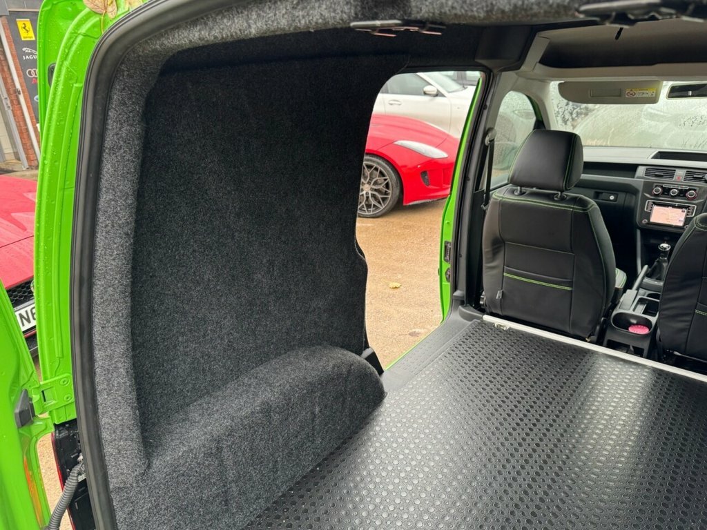 Volkswagen Caddy 1.9 White #20