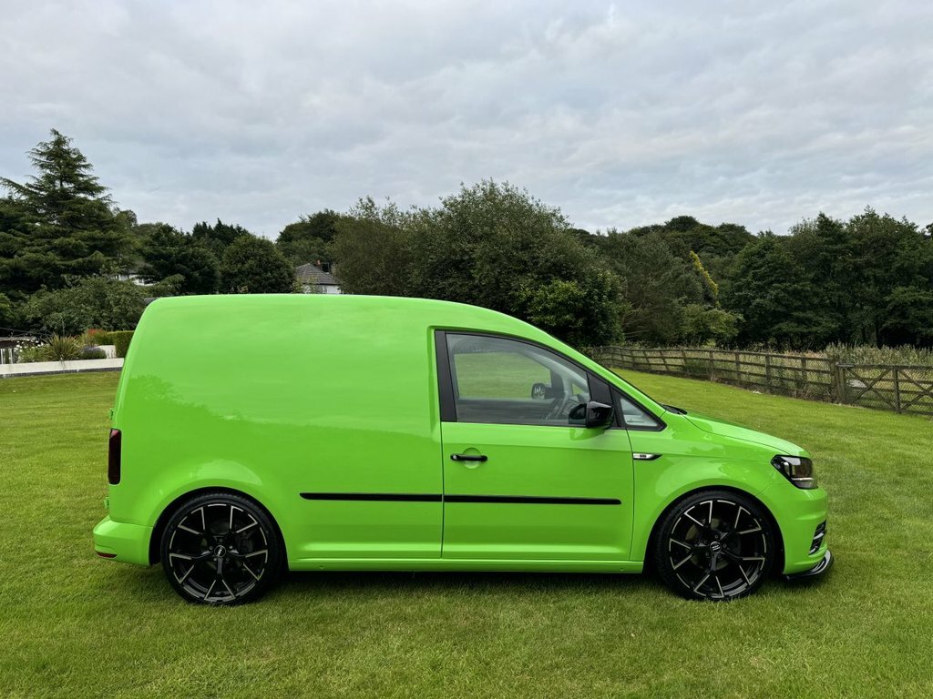 Volkswagen Caddy X5 Sport B4SKY Green #4