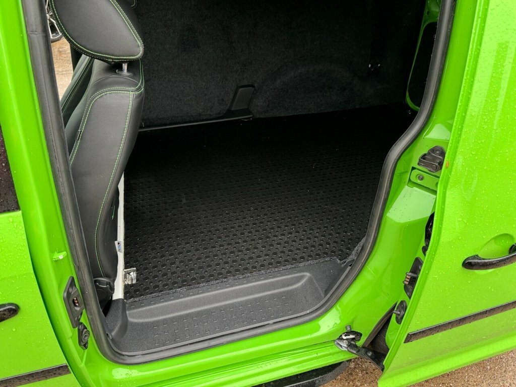 Volkswagen Caddy 1.9 White #22