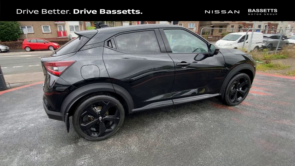 Nissan Juke Tekna CU75OKD Black #6