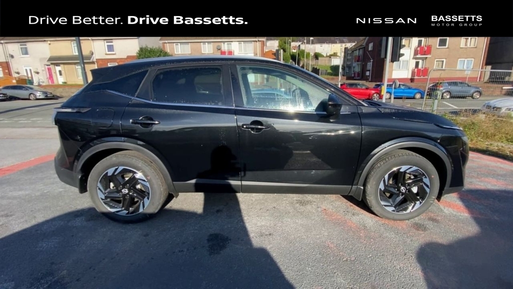 Nissan Qashqai Dig-t N-connecta CU75OKO Black #3