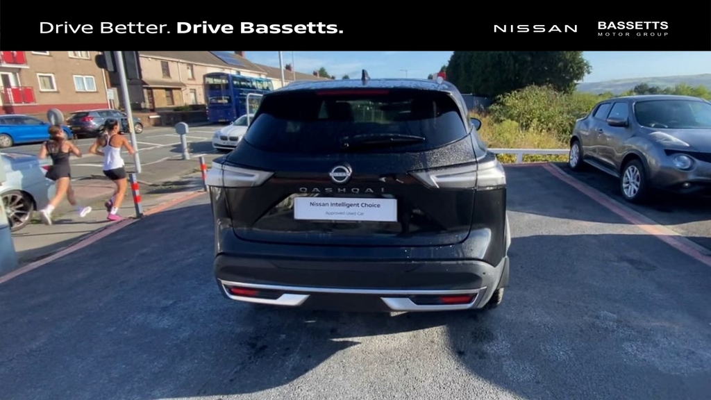 Nissan Qashqai Dig-t N-connecta Black
