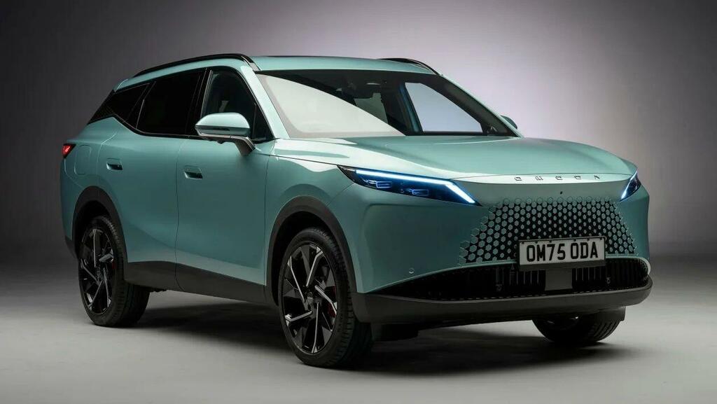 Omoda 7 1.5T Shs 18.4Kwh Noble Dht1 Euro 6 Ss Green