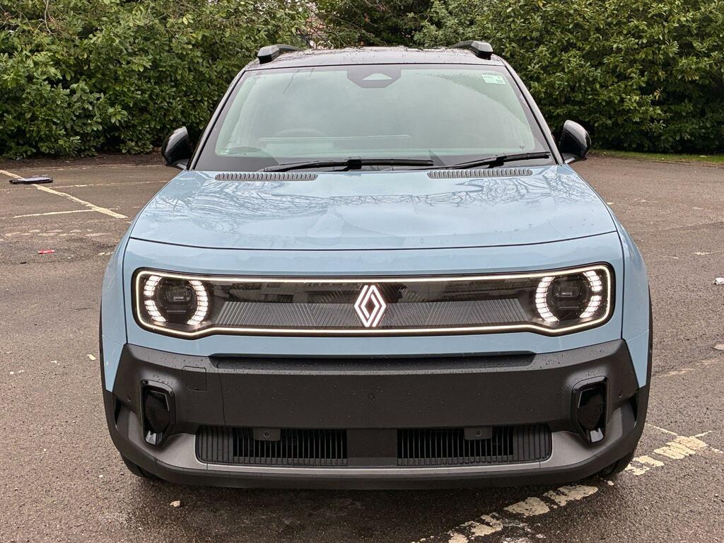 Renault 4 E-Tech Comfort Range 52Kwh Techno  Black #2