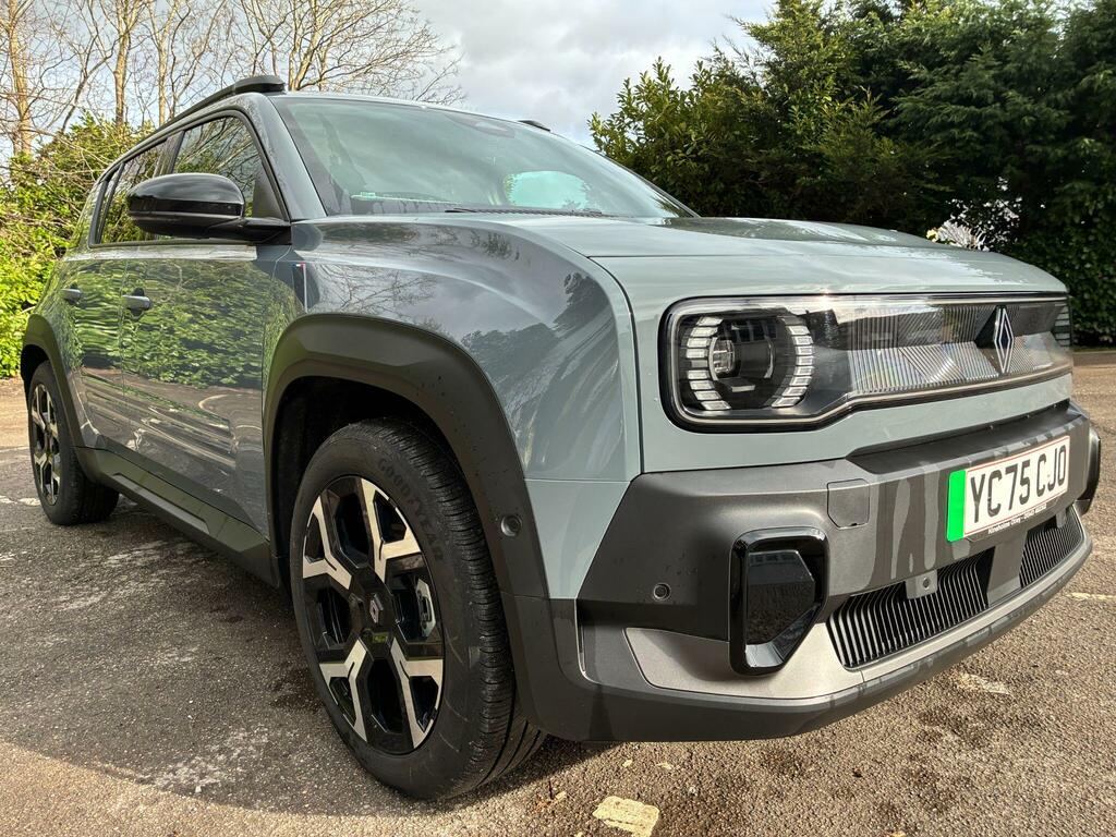 Renault 4 E-Tech Comfort Range 52Kwh Techno YC75CJO Grey #5