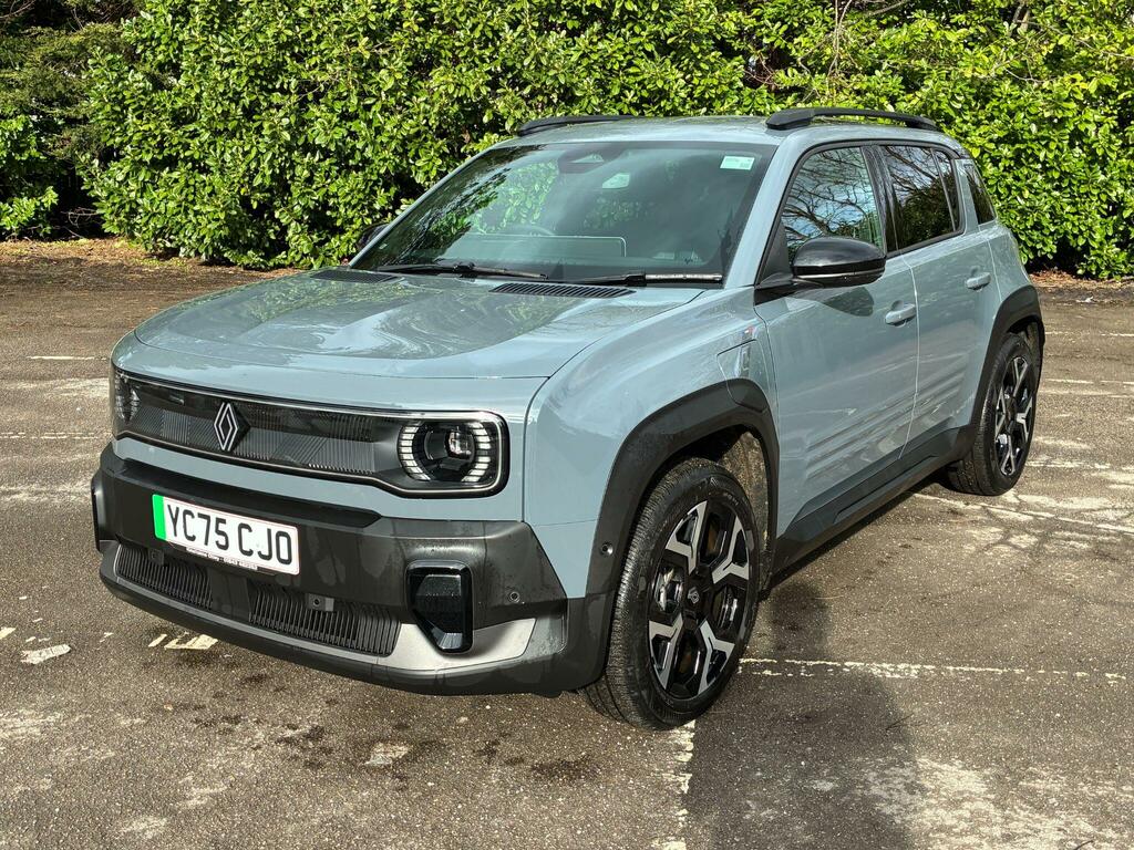 Renault 4 E-Tech Comfort Range 52Kwh Techno YC75CJO Grey #3