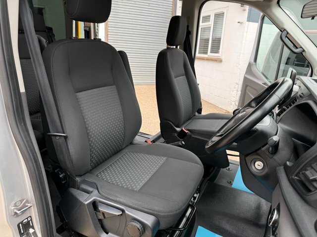 Ford Transit Custom 460 Ecoblue Trend Minibus YS69KKL Silver #6