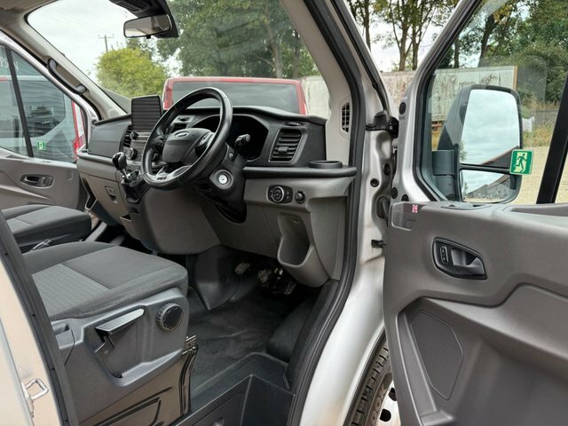Ford Transit Custom 460 Ecoblue Trend Minibus YS69KKL Silver #4