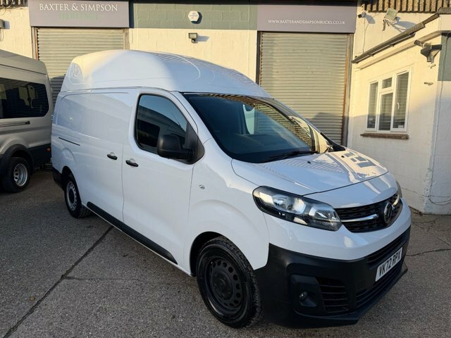 Vauxhall Vivaro Turbo D 2900 Dynamic White