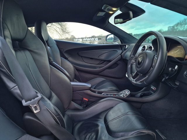 McLaren 570S V8 Coupe White #6