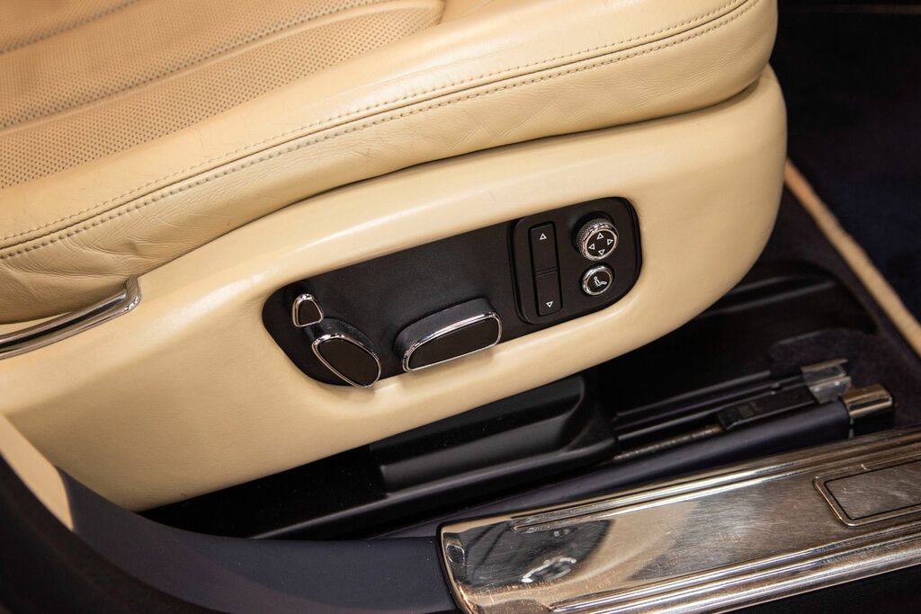 Bentley Mulsanne V8 #24