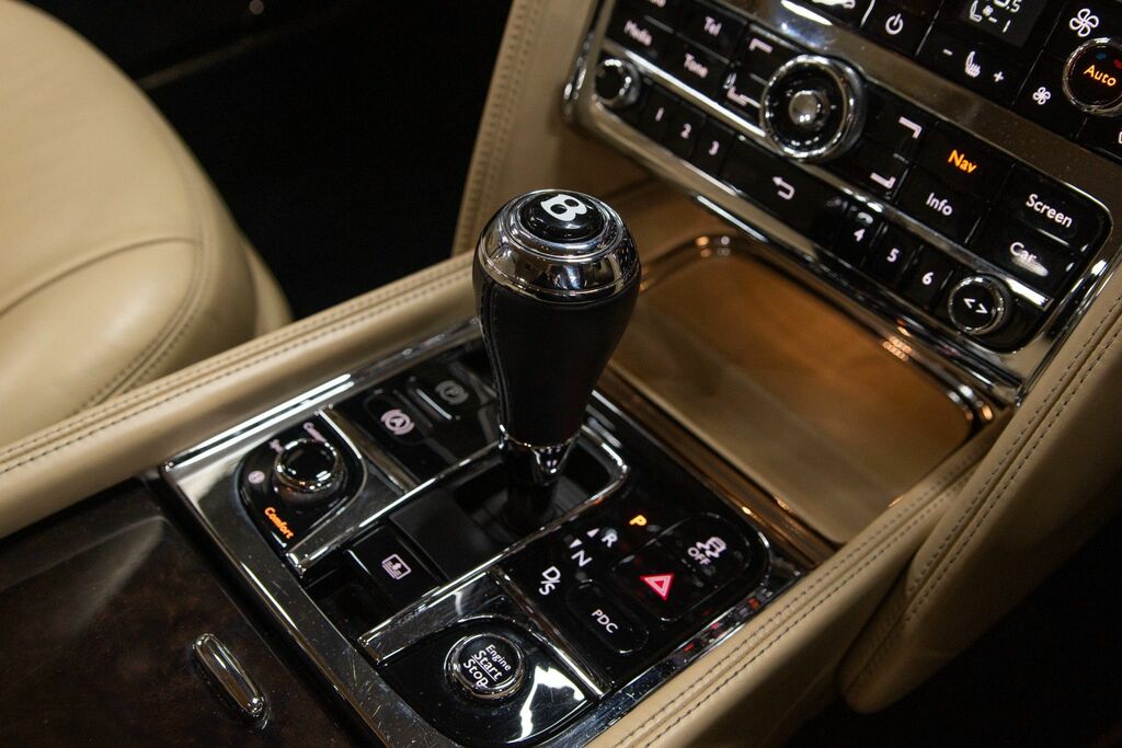 Bentley Mulsanne V8 #33