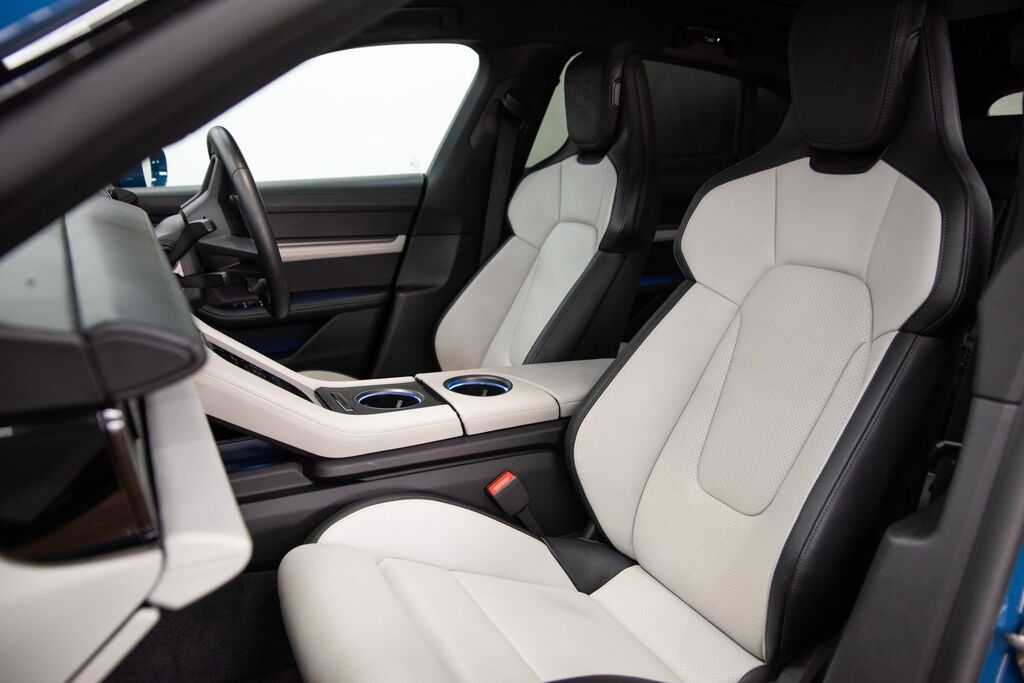 Porsche Taycan Automatic W11GTN Blue #4