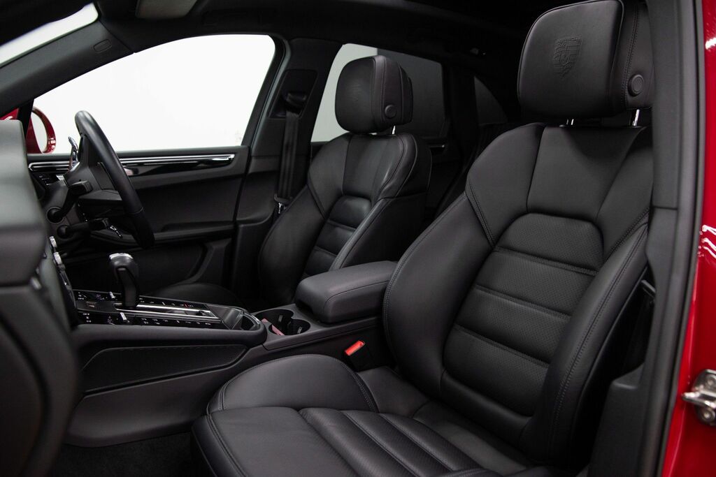Porsche Macan Automatic YK24TDO Red #4