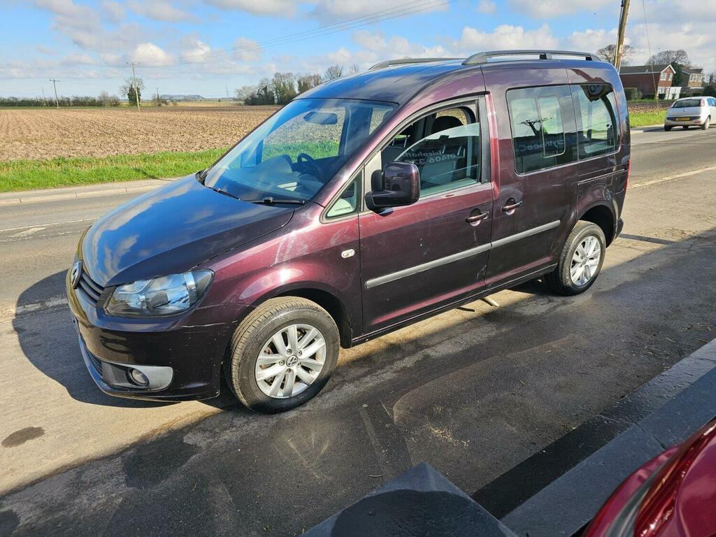 Volkswagen Caddy Life Hatchback 1.6 Tdi Cr 2013 BX62JOJ Purple #4