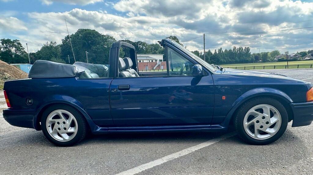 Ford Escort Convertible Xr3i Se500 Cabriolet 1990H Blue #6