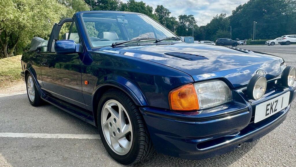 Ford Escort Convertible Xr3i Se500 Cabriolet 1990H Blue #2