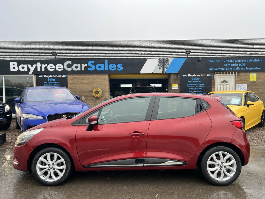 Renault Clio Hatchback 1.2 Dynamique Nav 1.2 16V 75 2016 Red