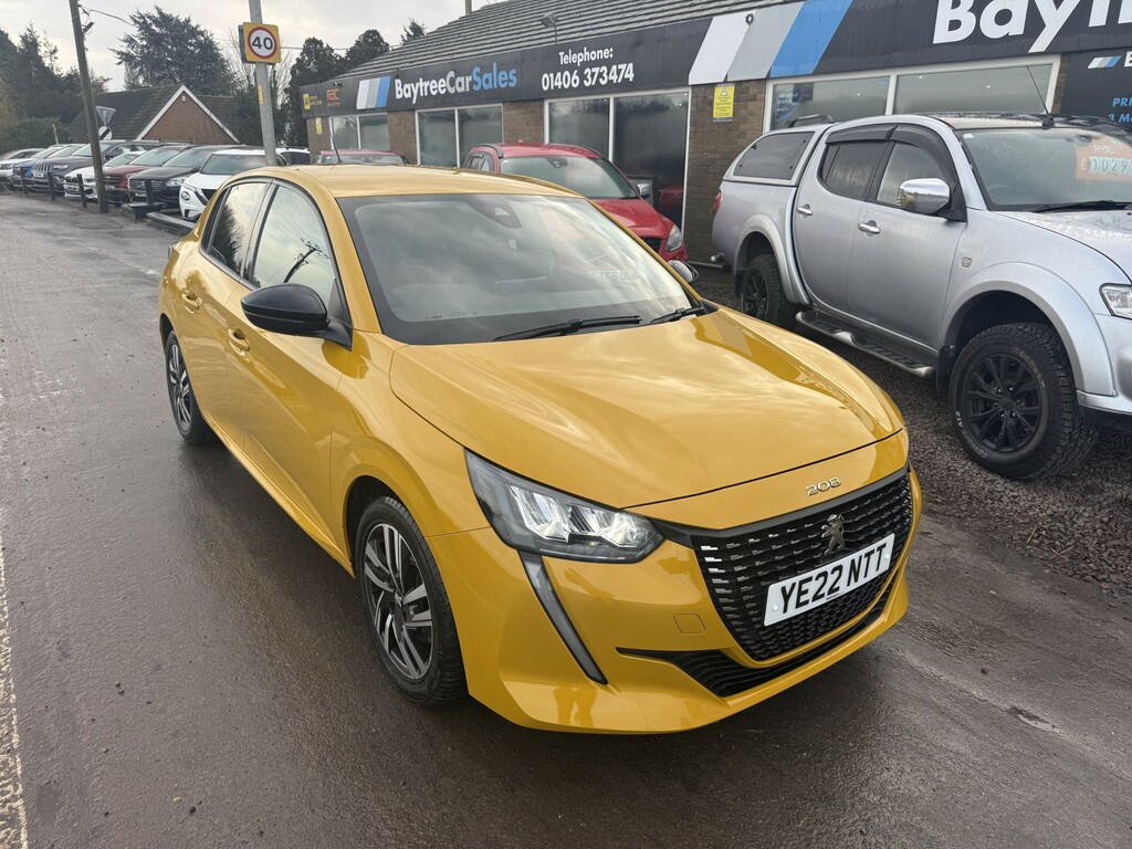 Peugeot 208 Hatchback 1.5 Bluehdi Allure Premium 2022 Yellow