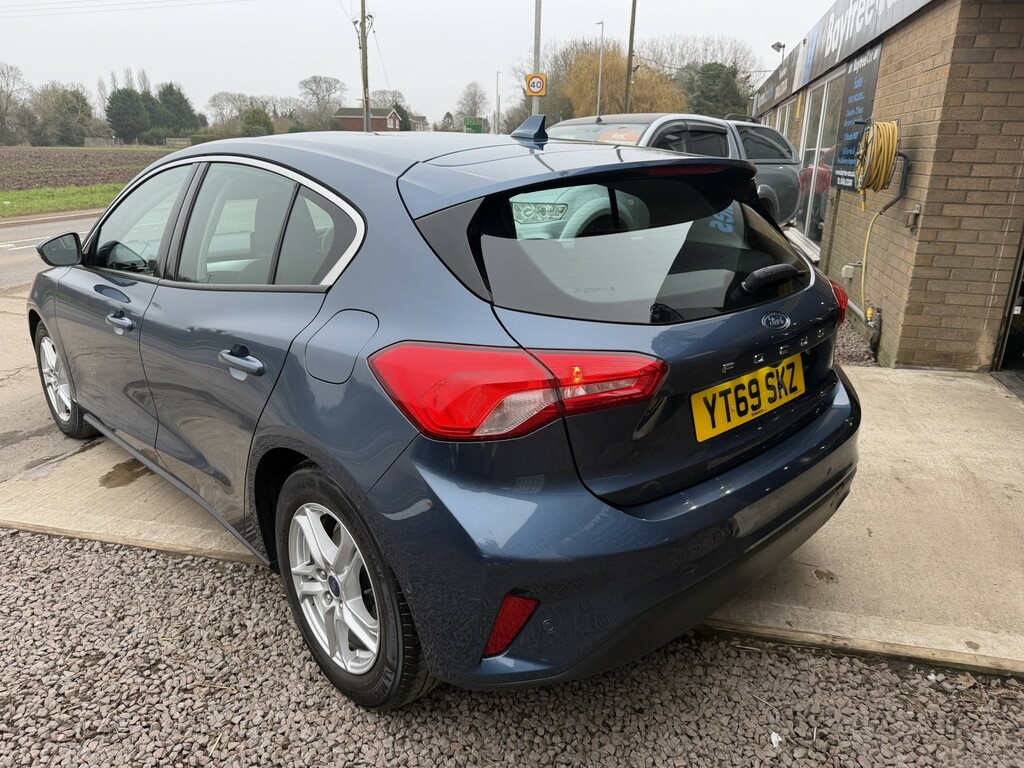 Ford Focus Hatchback 1.5 Ecoblue Zetec 2019 YT69SKZ Blue #6