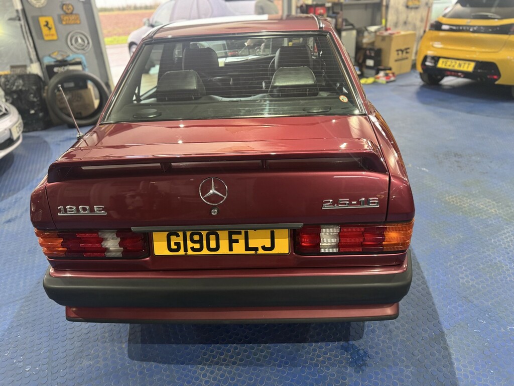 Mercedes-Benz 190 E Auto Red #13