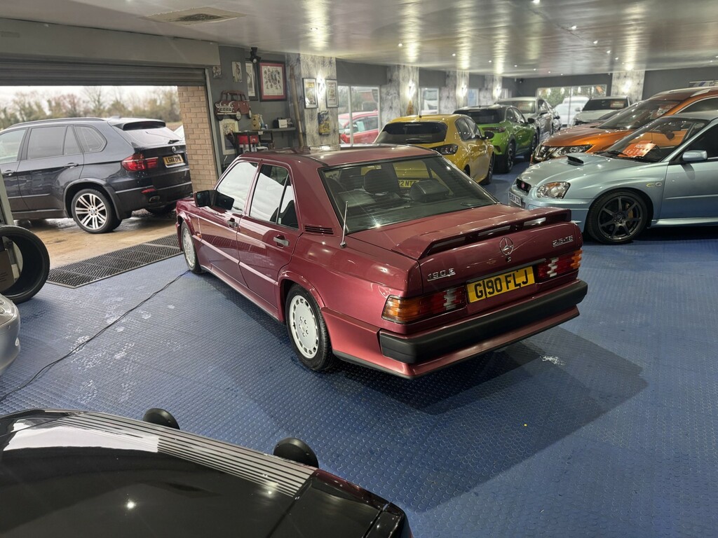 Mercedes-Benz 190 E Auto Red #21