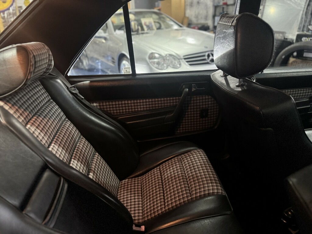Mercedes-Benz 190 E Auto Red #28