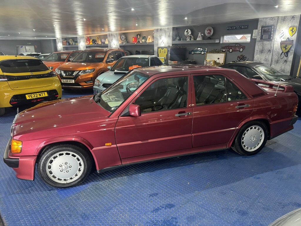 Mercedes-Benz 190 E Auto Red #19