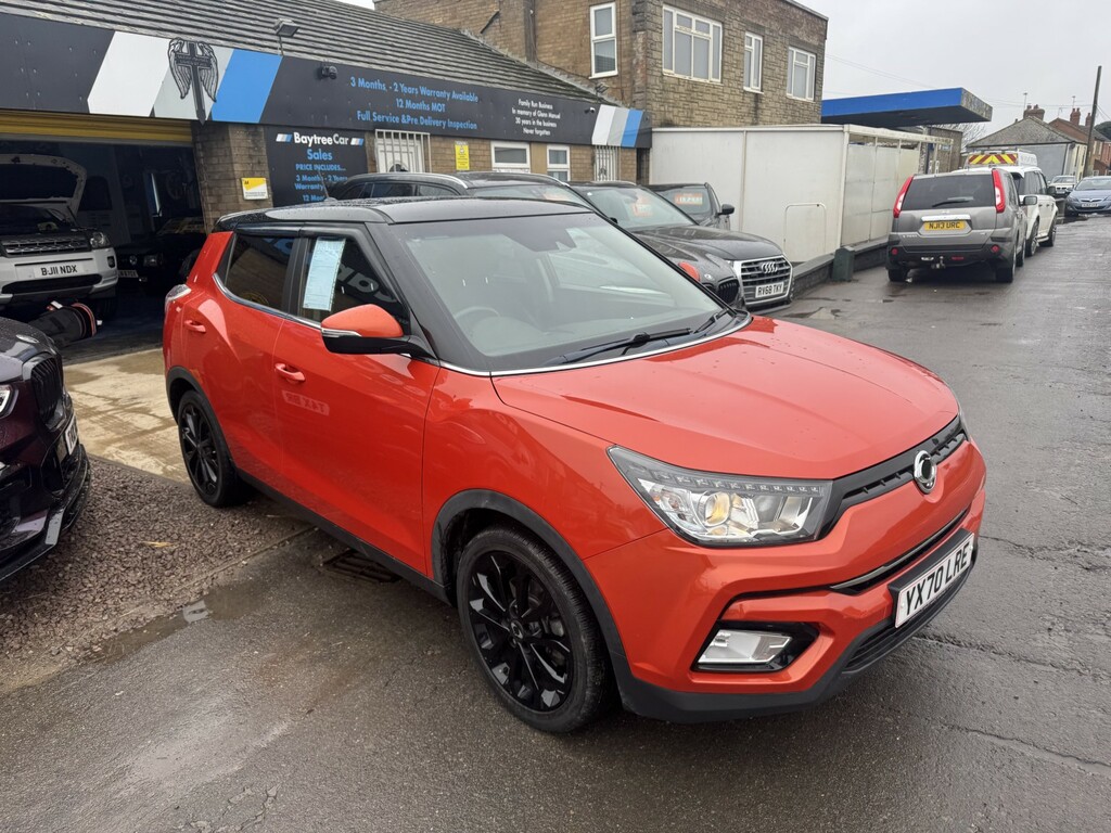 SsangYong Tivoli Suv 1.6 P Le 2020 Orange #2