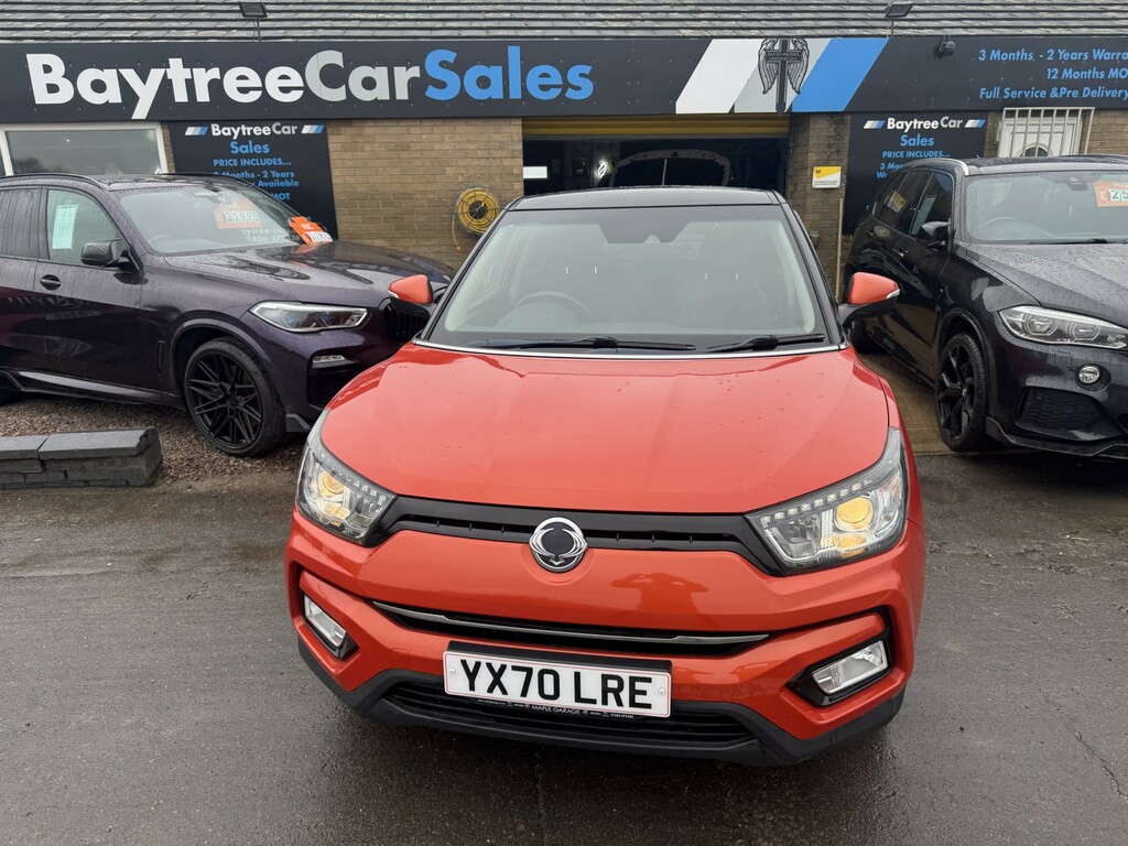 SsangYong Tivoli Suv 1.6 P Le 2020 Orange #3