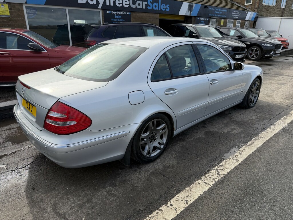 Mercedes-Benz E Class Saloon 3.0 E320 Cdi Elegance 2005 'YLA3' Silver #4