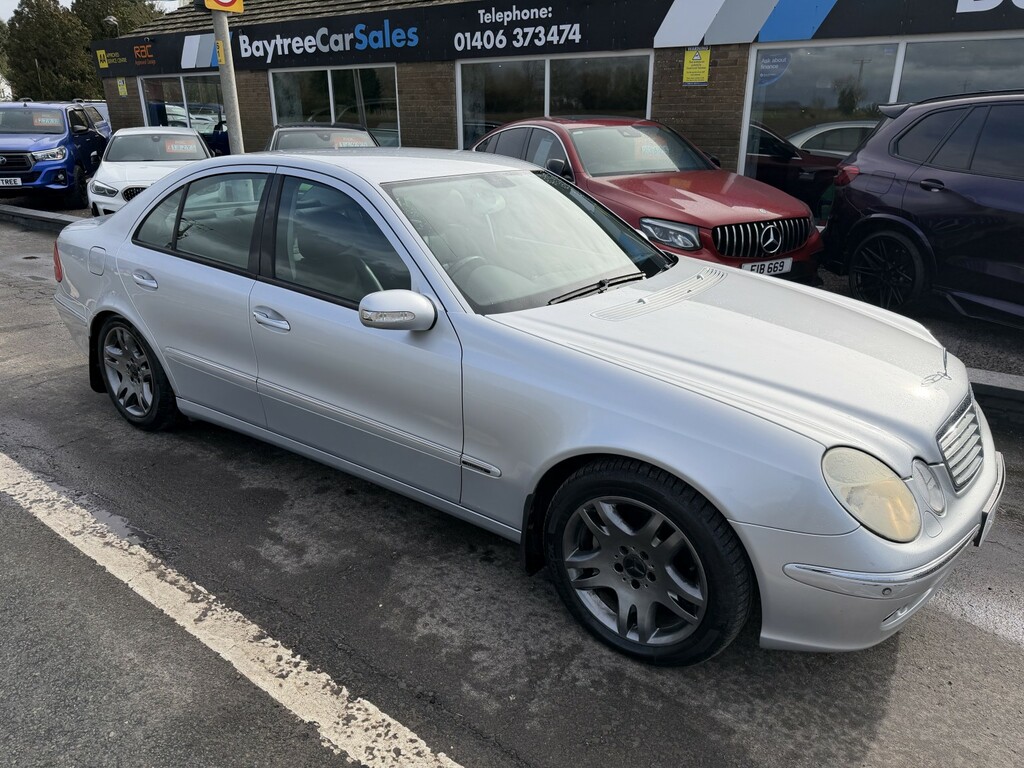 Mercedes-Benz E Class Saloon 3.0 E320 Cdi Elegance 2005 'YLA3' Silver #2