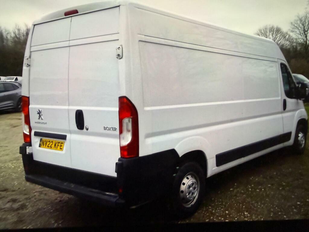 Peugeot Boxer 2.2 Bluehdi 335 Professional L3 H2 Euro 6 S S NV22KFE White #5