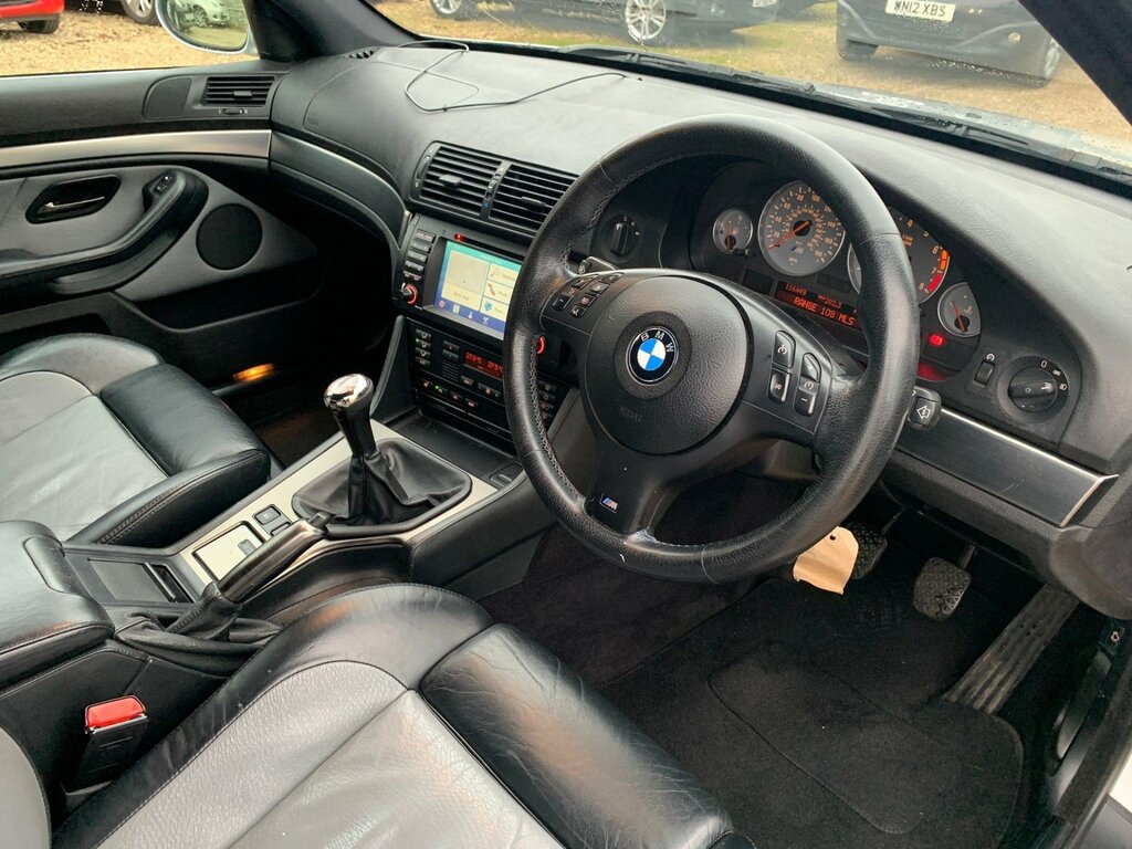 BMW M5 4.9 4dr Silver #2