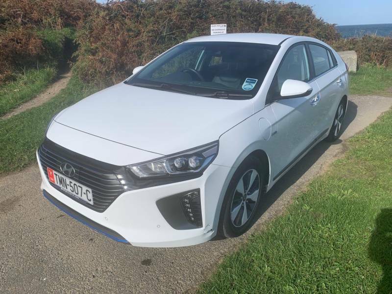 Hyundai Ioniq 1.6 Gdi Plug-in Hybrid Premium Se Dct - 2020 White #3