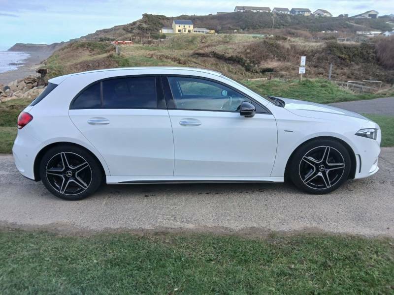 Mercedes-Benz A Class A180 Amg Line Premium Edition - 2021 71 RMN708J White #2