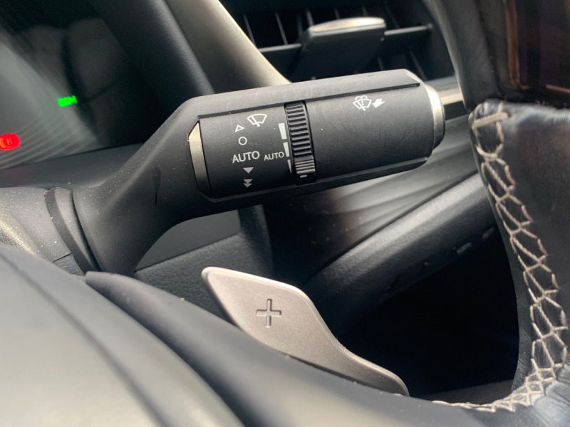 Lexus ES 300H 2.5 Takumi Cvt - 2019 69 Silver #4