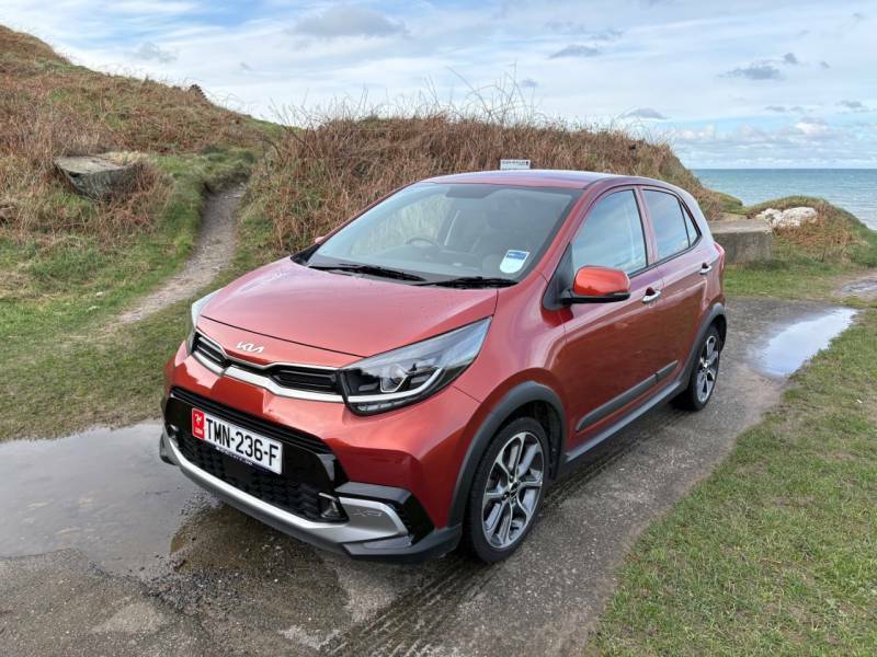 Kia Picanto 1.0 X-line S - 2022 72 TMN236F Orange #3
