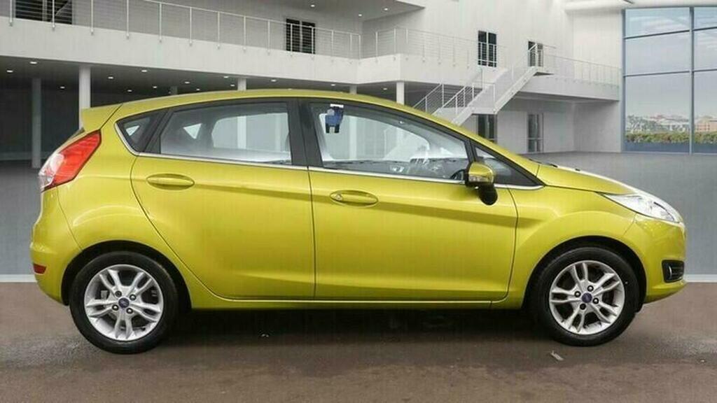 Ford Fiesta Hatchback 1.6 Zetec Powershift Euro 5 201464 MA64DHF Yellow #5