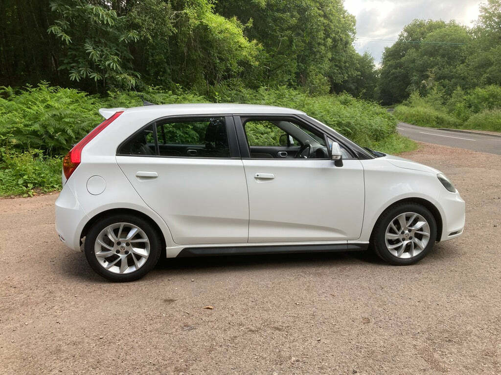 MG MG3 3Form Sport 1.5 Vti-tech Hatchback 5Dr. Full Servi BV67ZPH White #5