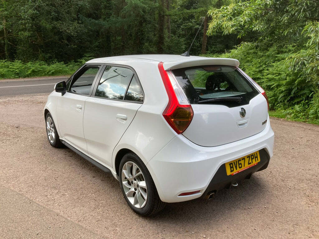 MG MG3 3Form Sport 1.5 Vti-tech Hatchback 5Dr. Full Servi BV67ZPH White #2