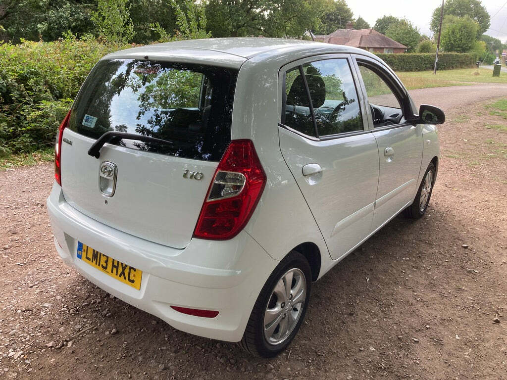 Hyundai I10 1.2 Active. One Owner From New Low Mileage. LM13HXC White #4