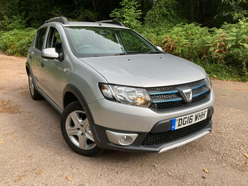 Dacia Sandero Stepway 0.9 Tce Laureate Silver