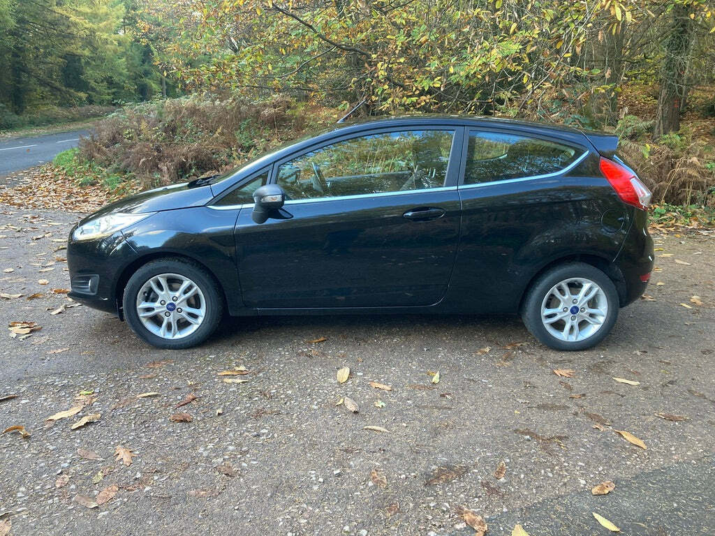 Ford Fiesta Zetec Hatchback Euro 6. MM17NWB Black #6