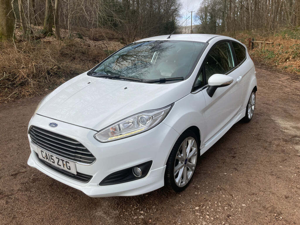 Ford Fiesta 1.0 Ecoboost Titanium X Hatchback CA15ZTG White #3