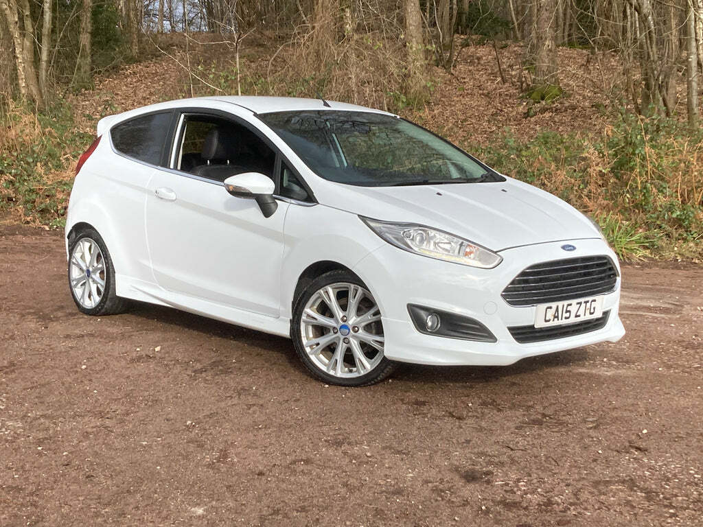 Ford Fiesta 1.0 Ecoboost Titanium X Hatchback White